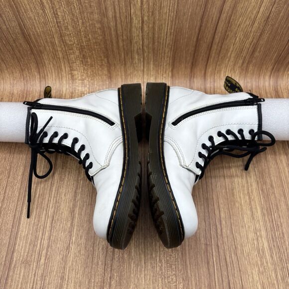 Dr. Marten’s 1460 Kids size 2 Optic White youth zip and lace up Boots - Picture 5 of 8